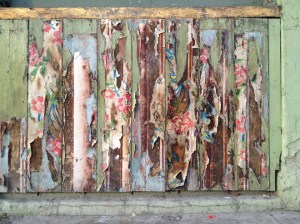I'd never noticed this beautiful weathering panel on the Quay just east of the Four Courts. Lovely, isn't it?