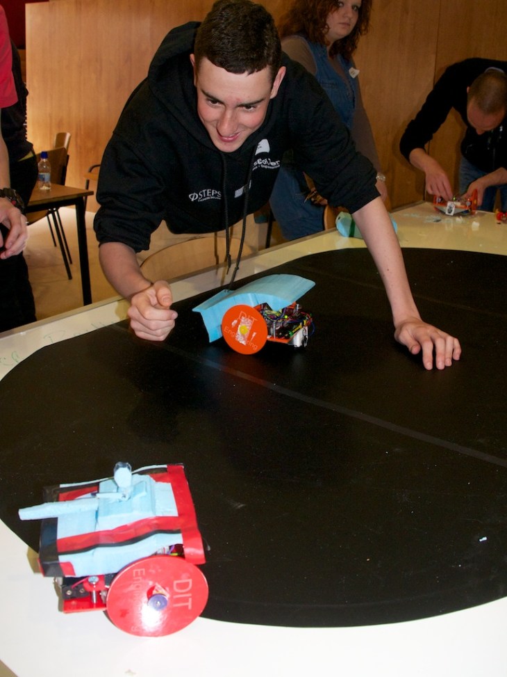 RoboSlam finalizing robots 70