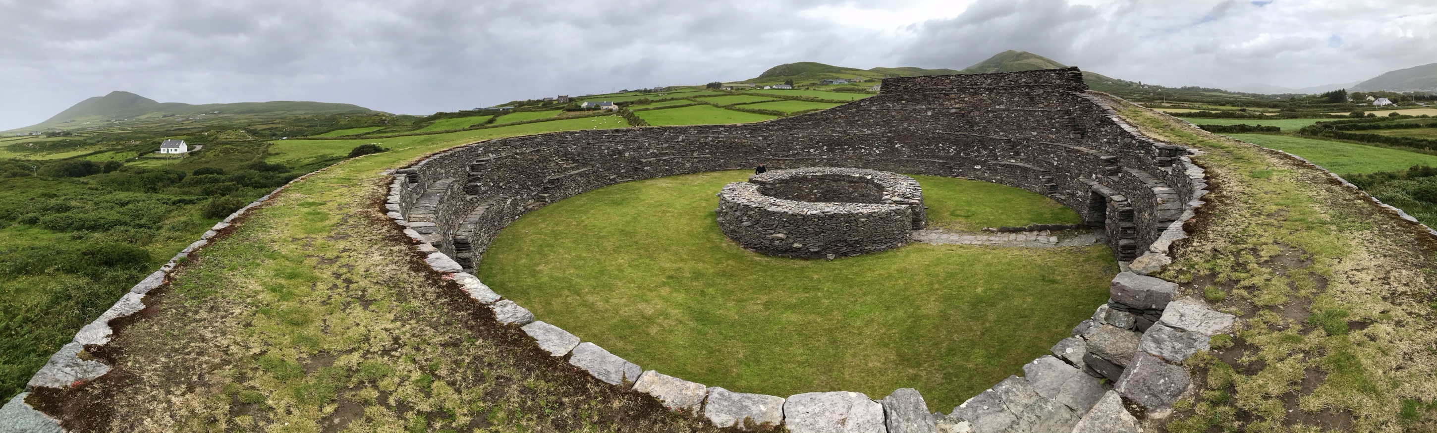 Fairy fort / stone ringfort in Ard Na Caithne